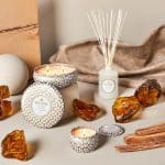 Voluspa 3-Wick Candle Decorative Tin Suede Blanc 340g